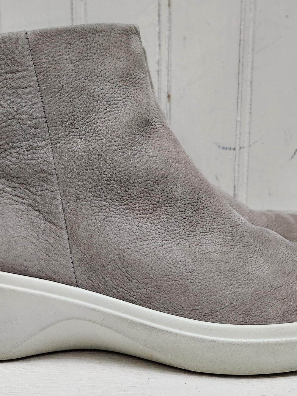 Ecco Soft 7 Wedge Light Grey Leather Slip-On Ankle Bootie